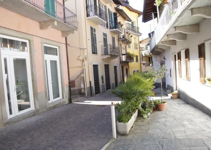 Semesterbostad Latte E Miele Stresa